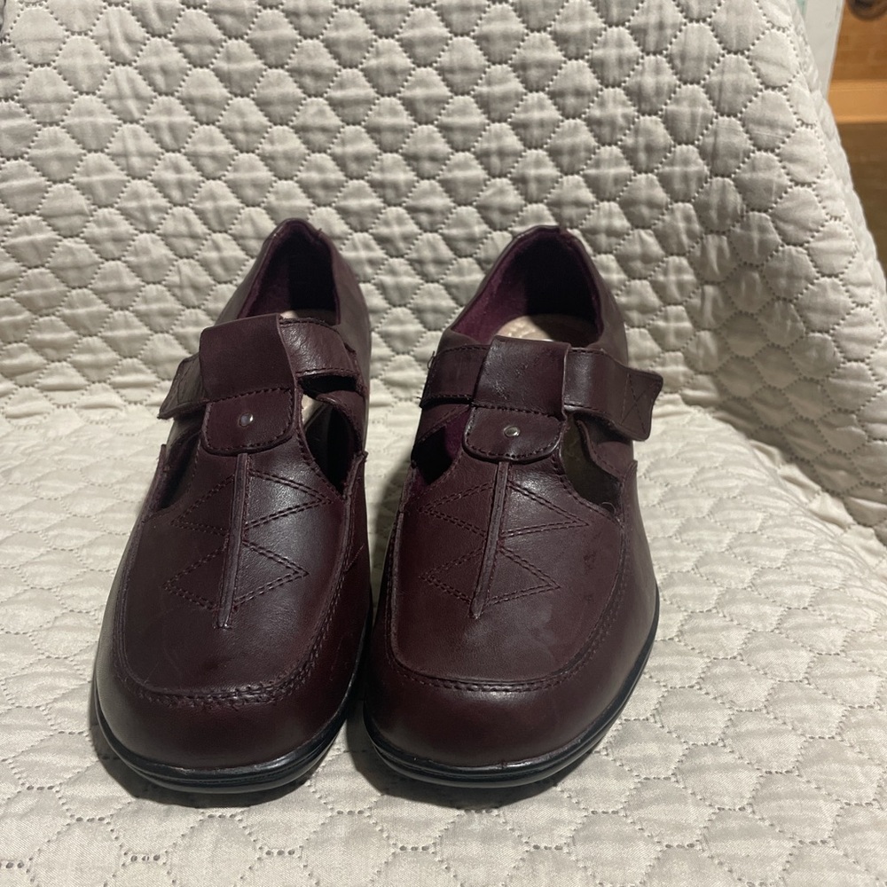 Thom McAn Dark Red Loafers